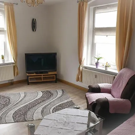 Apartment Ferienwohnung-loebau-messe-und-zentrumsnah