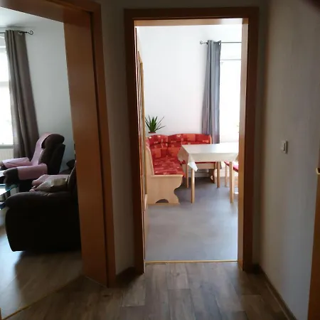 Apartment Ferienwohnung-loebau-messe-und-zentrumsnah Loebau