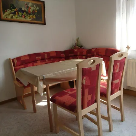 Ferienwohnung-loebau-messe-und-zentrumsnah * Лёбау