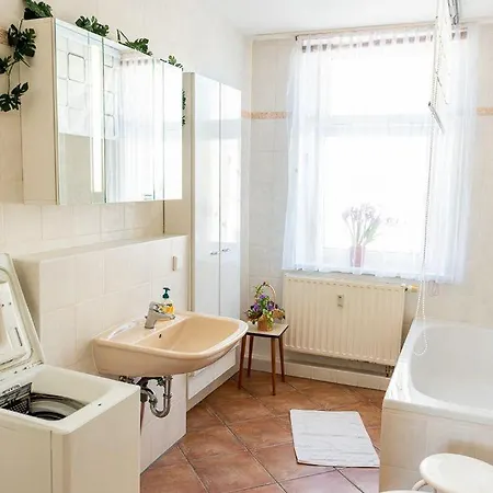Ferienwohnung-loebau-messe-und-zentrumsnah *